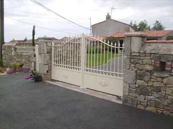 portails et clotures (7)