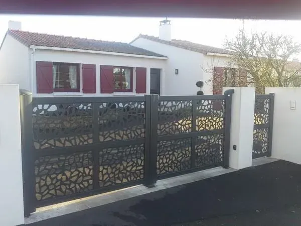 portails à Boussay
